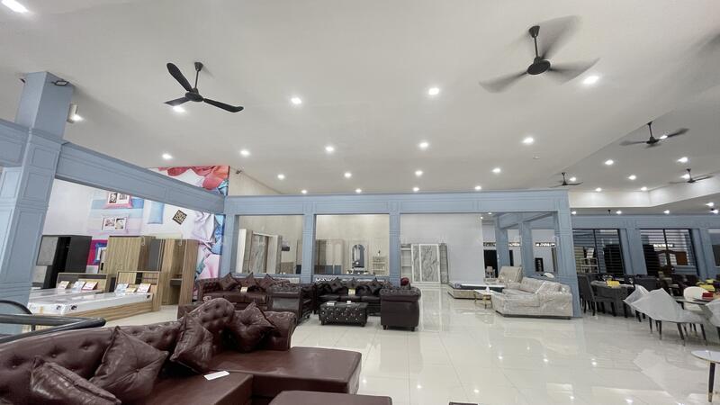 For Sale - Showroom for Sale at Bangpakong, Chachoengsao, 4288 sq.m., Chachoengsao