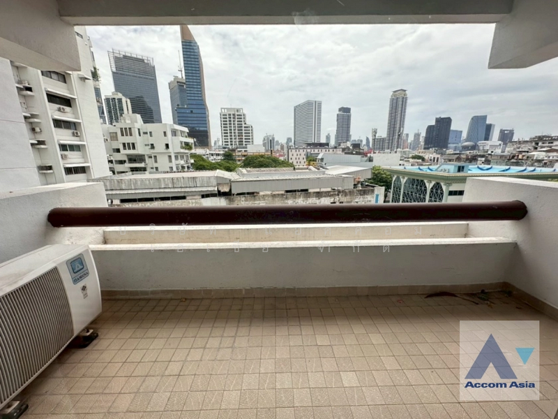 For Rent - Pet friendly 3 Bedrooms Apartment for Rent in Sathorn, Bangkok near MRT Lumphini, Bangkok