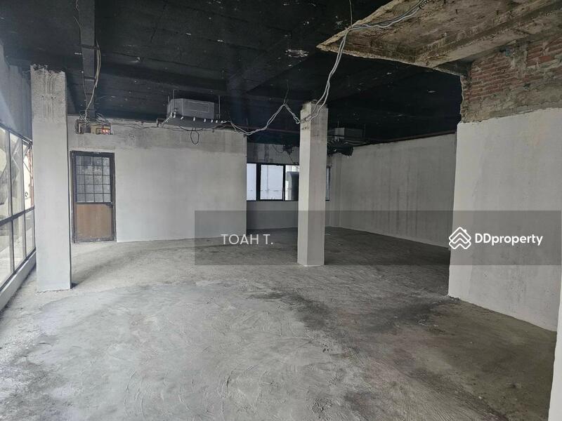 For Rent - พื้นที่ให้เช่า อโศกมนตรี : Space for rent Asoke Montri, Bangkok