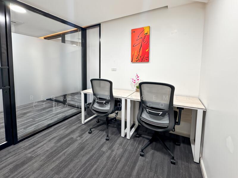 <th>Regus Brighton Grand</th><en>Regus Brighton Grand</en>, 666/66, Moo.5 Na Kluea Sub-District, Bang Lamung District,, 1,496 ตร.ม., สำนักงาน ให้เช่า, โดย IWG SERVICES (THAILAND) COMPANY LIMITED, 11681334 - DDproperty.com