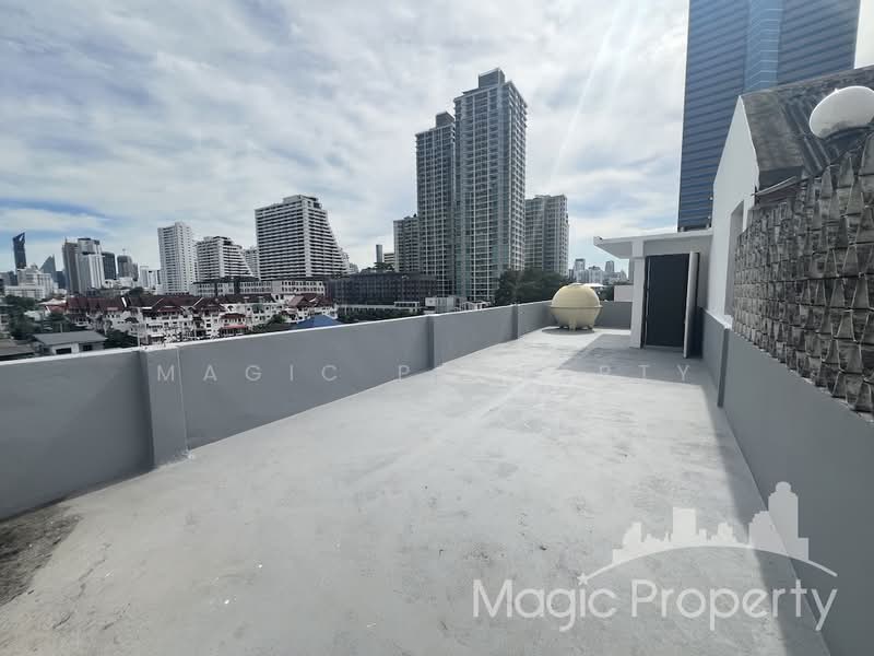 อาคารพาณิชย์ 5 ชั้น บนถนนเพชรบุรี, Bangkok, Bang Kapi, Huai Khwang, Bangkok, , 280 sqm, Shophouse For Rent, by Magic Property, 11681771 - DDproperty.com