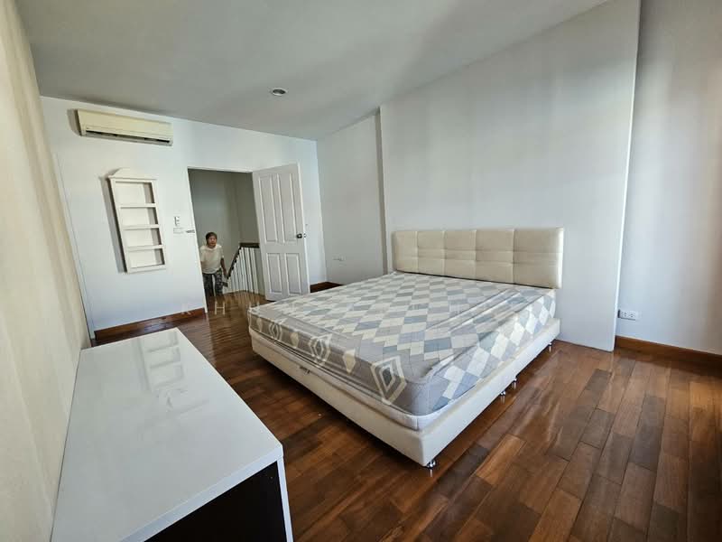 Baan Klang Muang Luzern Sukhumvit, Bangkok, Sukhumvit 77 Road, Suan Luang, Suan Luang, Bangkok, 3 Bedrooms, 200 sqm, Townhouse For Rent, by Khun Archie, 11683065 - DDproperty.com