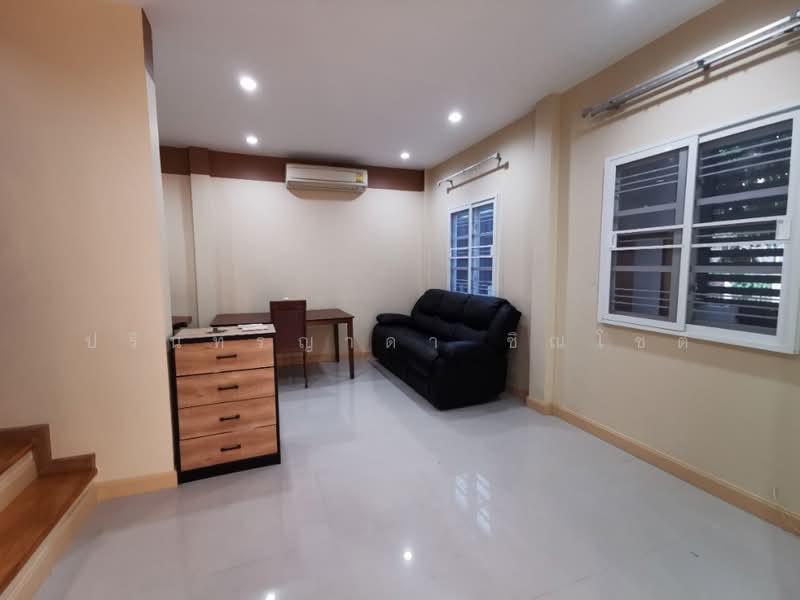 Seranee Raya 2, Bangkok, Nawong Pracha Phatthana Road, Si Khan, Don Mueang, Bangkok, 3 Bedrooms, 220 sqm, Single Detached House For Rent, by ปรินทร์ญาดา ชิณโชติ, 11683328 - DDproperty.com