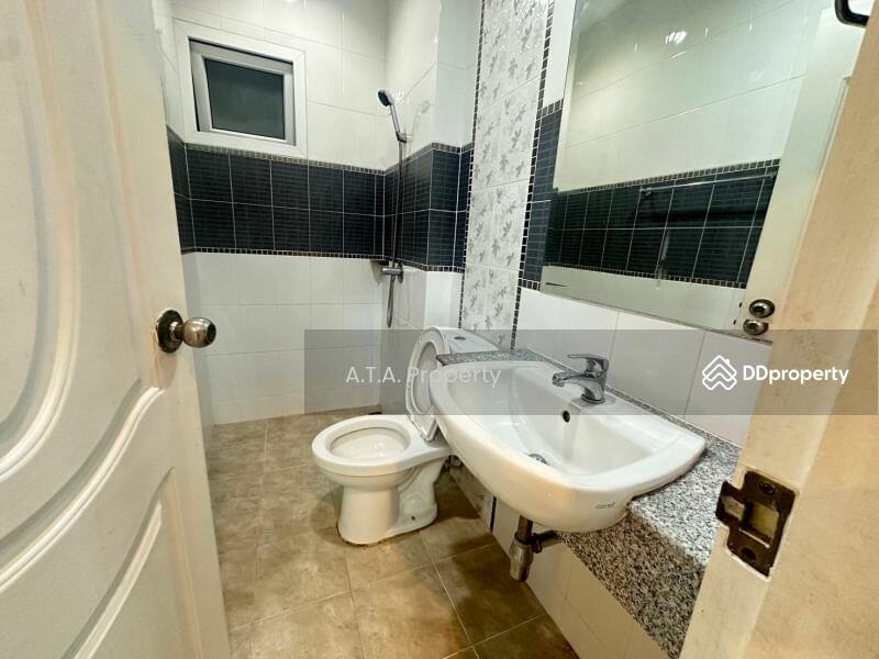 For Rent - Country Home Lake & Park Assumption - Sriracha, Chon Buri