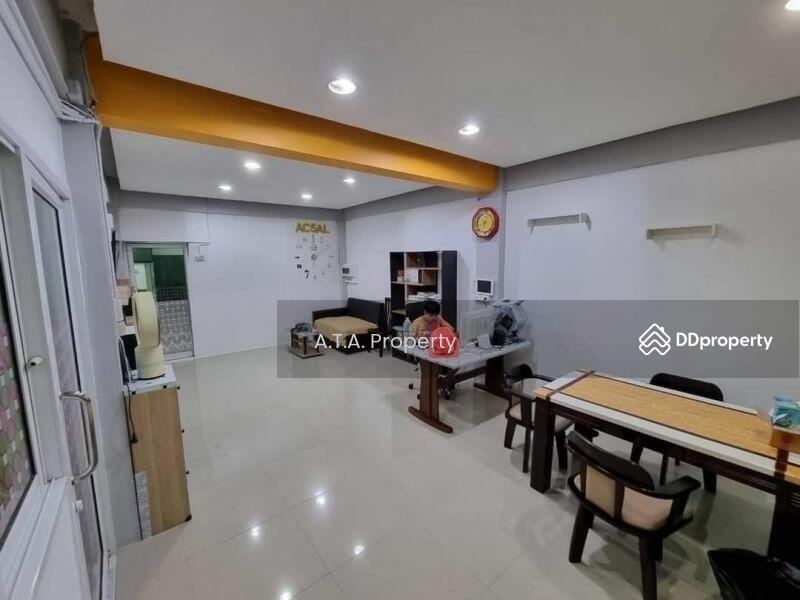 For Sale - 2 commercial buildings, Mit Samphan Road, Ang Sila, Chon Buri
