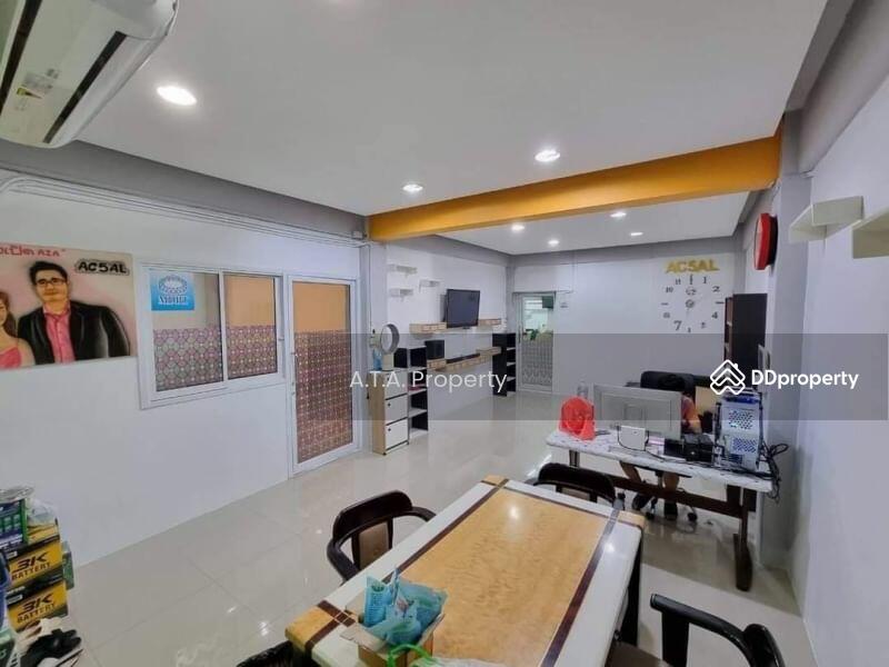 For Sale - 2 commercial buildings, Mit Samphan Road, Ang Sila, Chon Buri