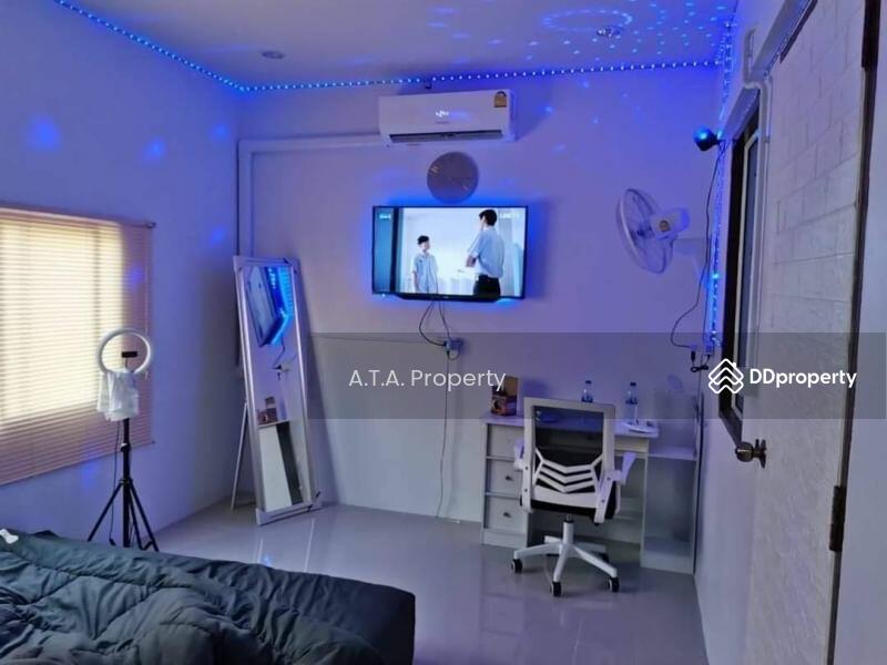 For Sale - 2 commercial buildings, Mit Samphan Road, Ang Sila, Chon Buri