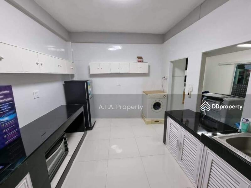 For Sale - 2 commercial buildings, Mit Samphan Road, Ang Sila, Chon Buri