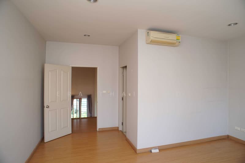 Baan Klang Muang The Royal Monaco Srinakarin-Pattanakarn, Bangkok, Rama 9 Road, Soi 43, Suan Luang, Bangkok, 3 Bedrooms, 180 sqm, Townhouse For Sale, by ERA Thailand, 11683840 - DDproperty.com