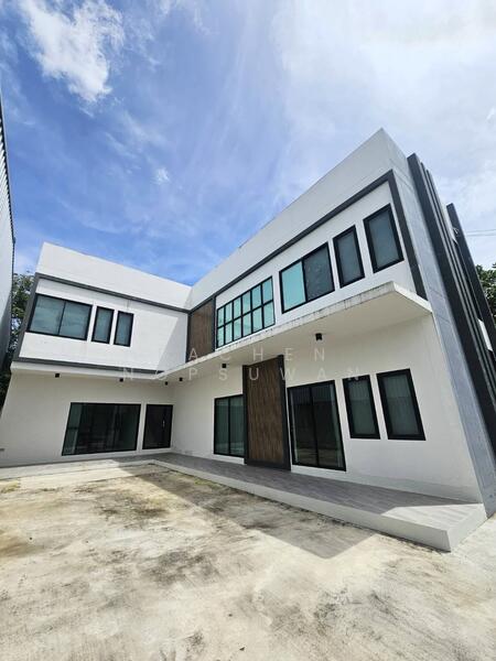 For Rent - 2-storey corner house behind Makro Hat Yai, Songkhla