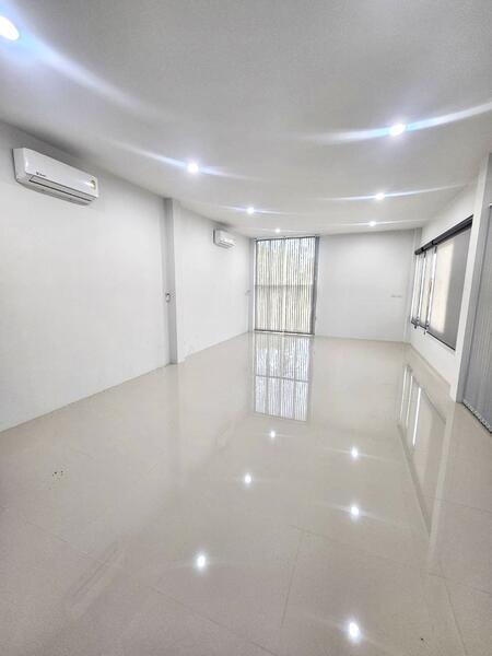 For Rent - 2-storey corner house behind Makro Hat Yai, Songkhla