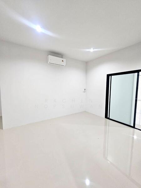 For Rent - 2-storey corner house behind Makro Hat Yai, Songkhla