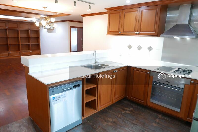 For Rent - Beverly Hill Mansion Sukhumvit 63, Bangkok