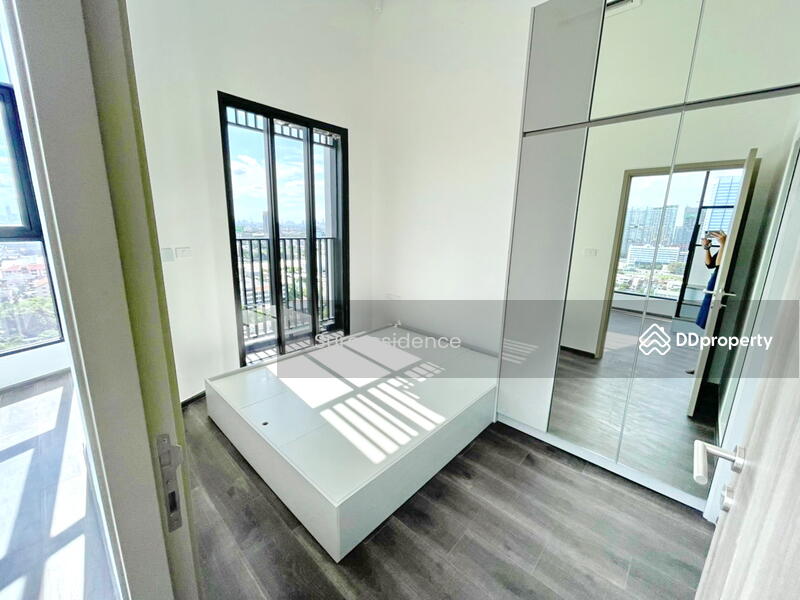 For Sale - Knightsbridge Space Ratchayothin, Bangkok