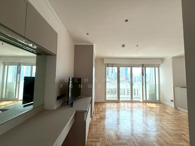Apartment at Sukhumvit 20, Bangkok, Khlong Tan Nua, Watthana, Bangkok, 3 Bedrooms, 315 sqm, Apartment For Rent, by Gochaporn Fongsupa, 11687525 - DDproperty.com