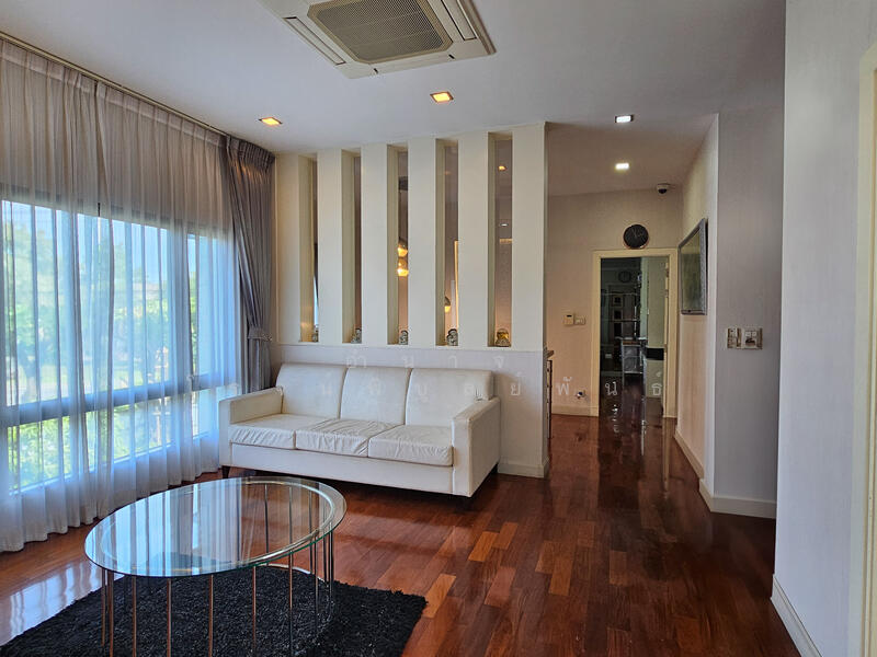 บริเวณพักผ่อนชั้น 2 