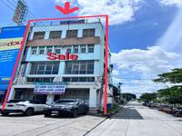 ขาย - ขายอาคารพาณิชย์ 4 ชั้นครึ่ง ห้องมุมสองคูหา 36 ตรว. ติดถนนใหญ่ร่มเกล้า 36, กรุงเทพ