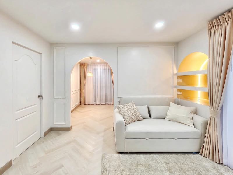 Regent Home 6/1 Prachachuen, Bangkok, 6-1 Phong Phet Niwet Alley, Chatuchak, Chatuchak, Bangkok, 2 Bedrooms, 64 sqm, Condo For Sale, by Weerayut Yaotanee, 11690631 - DDproperty.com