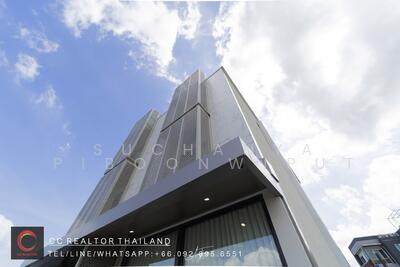 ขาย - ขายทาวน์เฮ้าส์เอกมัย 10 สร้างขึ้นใหม่ทั้งหลัง พร้อมลิตฟ์โดยสารภายในอาคาร, กรุงเทพ