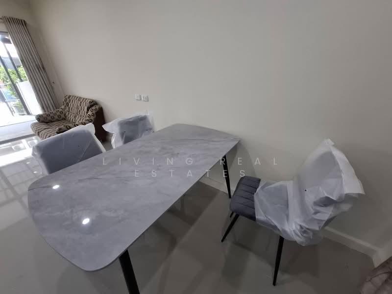 Villette Lite Pattanakarn, Bangkok, Soi Phatthanakan 38, Phatthanakan Road, Suan Luang, Suan Luang, Bangkok, 3 Bedrooms, 110 sqm, Townhouse For Rent, by Living Real Estates, 11693909 - DDproperty.com