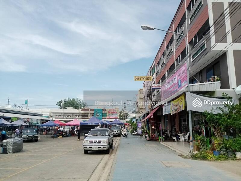 For Sale - Commercial building for sale in the Cha-am Municipality LF Market, Phetchaburi