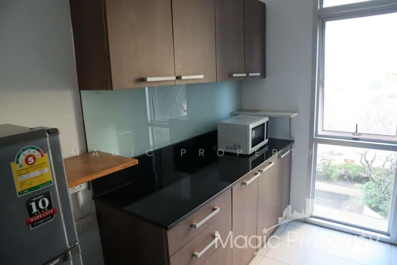 Chewathai Ratchaprarop, Bangkok, 51 Rajaprarop Road, Makkasan, Ratchathewi, Bangkok, 2 Bedrooms, 72 sqm, Condo For Rent, by Magic Property, 11694763 - DDproperty.com