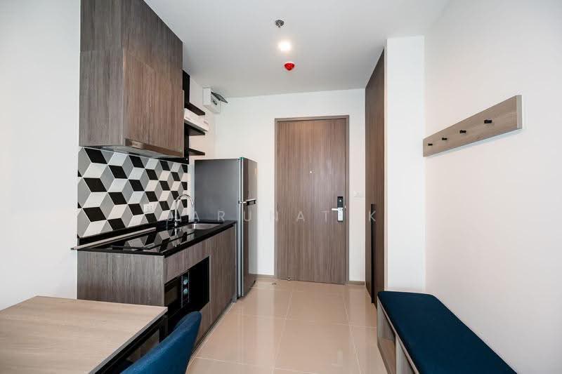 The Base Phetchaburi-Thonglor, Bangkok, Phetchaburi Rd, Bang Kapi, Huai Khwang, Bangkok, 1 Bedroom, 32 sqm, Condo For Rent, by Jarunat K, 11695123 - DDproperty.com
