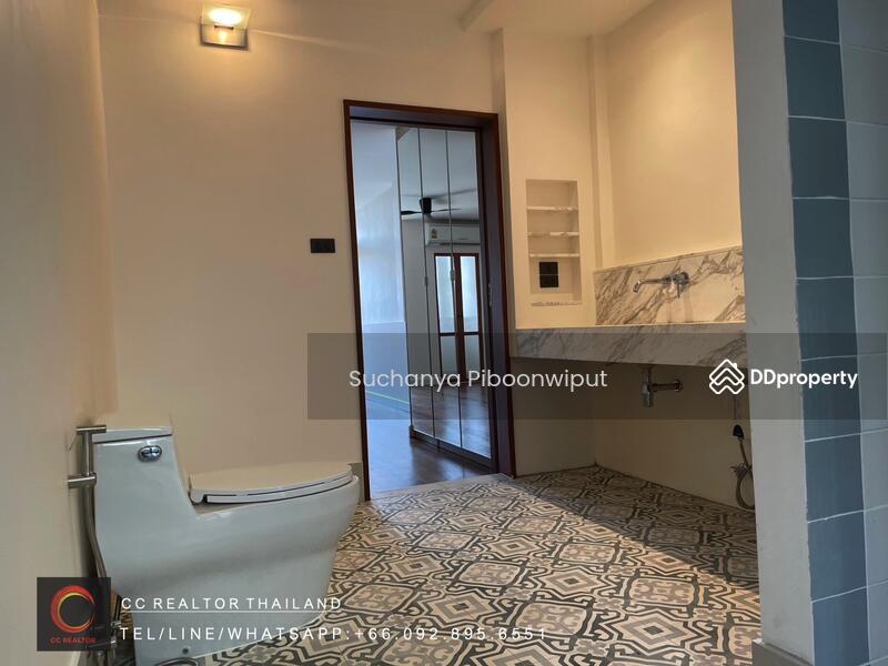 ให้เช่า - New Commercial Building for rent Sukumvit Soi 1 at Home Office | Showroom, กรุงเทพ