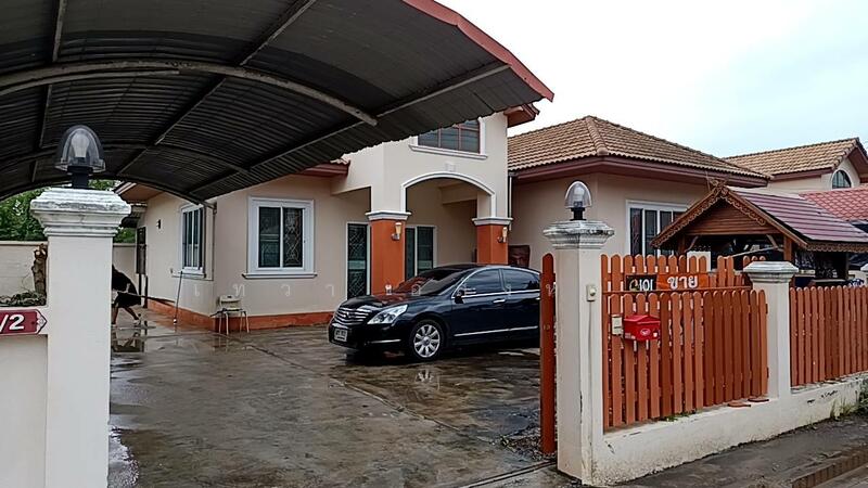 ขาย - ขายบ้านเดี่ยว พฤกษาแลนด์ หนองชาก บ้านบึง ชลบุรี เนื้อที่ 93.4 ตร.ว. จอดรถในบ้าน 4 คัน หน้าบ้าน 3 คัน, ชลบุรี