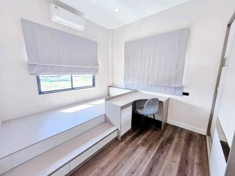 Bangkok Boulevard Bangna KM.5, Samut Prakan, Bang Na-Trat 37 Alley, Bang Kaeo, Bang Plee, Samut Prakan, 4 Bedrooms, 237 sqm, Single Detached House For Rent, by ปรินทร์ญาดา ชิณโชติ, 11695935 - DDproperty.com