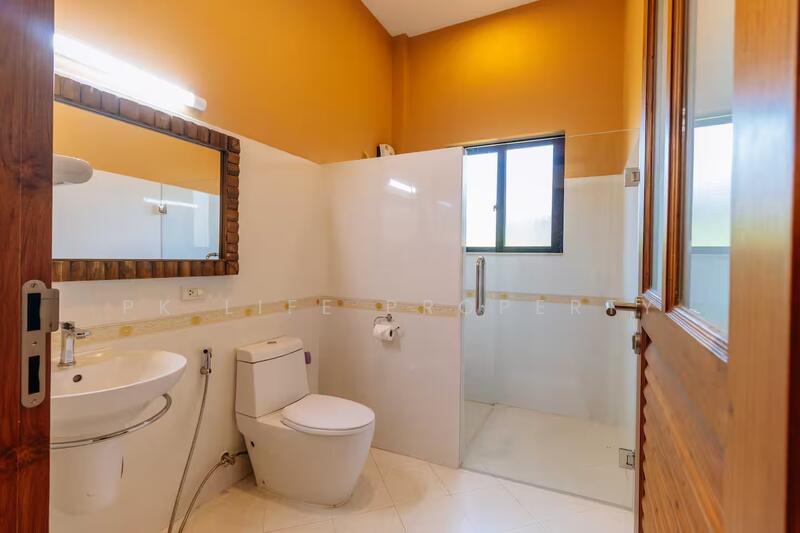 8R0675 Pool villa for rent 4 bedroom 4 bathroom 100,000/month at chalong have fully furnished, Phuket, Chalong, Muang Phuket, Phuket, 4 Bedrooms, 800 sqm, Single Detached House For Rent, by PK LIFE Property, 11696234 - DDproperty.com