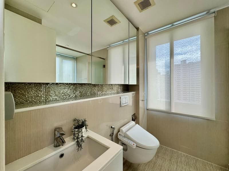 H Sukhumvit 43, Bangkok, 28 Sukhumvit 34 Road, Khlong Tan Nua, Watthana, Bangkok, 2 Bedrooms, 60 sqm, Condo For Rent, by Bangkok Residential, 11696407 - DDproperty.com