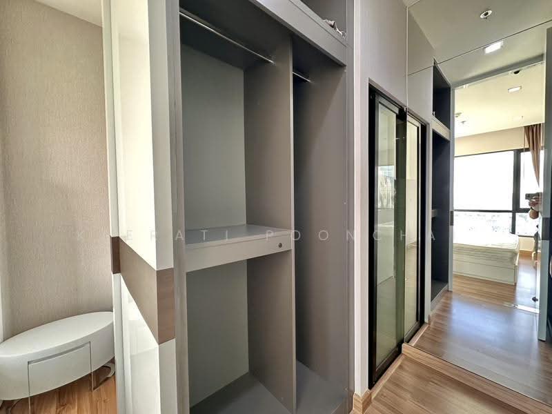 Ivy Ampio, Bangkok, 48 Ratchadaphisek Road, Huai Khwang, Bangkok, 1 Bedroom, 44 sqm, Condo For Sale, by Keerati Poonchai, 11696537 - DDproperty.com
