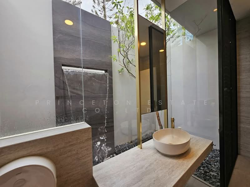 Nantawan Rama 9 - New Krungthepkreetha, Bangkok, Krungthep Kreetha Road, Saphan Sung, Saphan Sung, Bangkok, 5 Bedrooms, 650 sqm, Single Detached House For Rent, by Princeton Estate Co.,Ltd., 11697122 - DDproperty.com