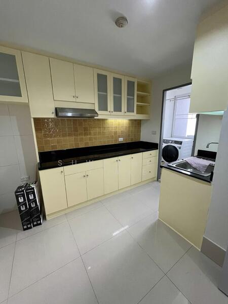 Bangkok Garden Apartment, Bangkok, 289 4 Naradhiwas Rajanakarindra 24 Alley, Chong Nonsi, Yan Nawa, Bangkok, 2 Bedrooms, 92 sqm, Condo For Sale, by Suwannee Jitake, 11697293 - DDproperty.com
