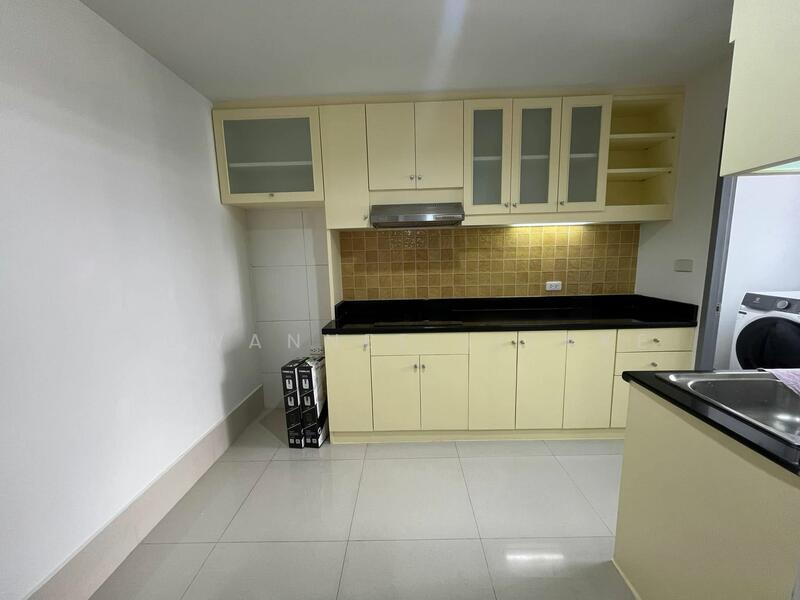 Bangkok Garden Apartment, Bangkok, 289 4 Naradhiwas Rajanakarindra 24 Alley, Chong Nonsi, Yan Nawa, Bangkok, 2 Bedrooms, 92 sqm, Condo For Sale, by Suwannee Jitake, 11697293 - DDproperty.com