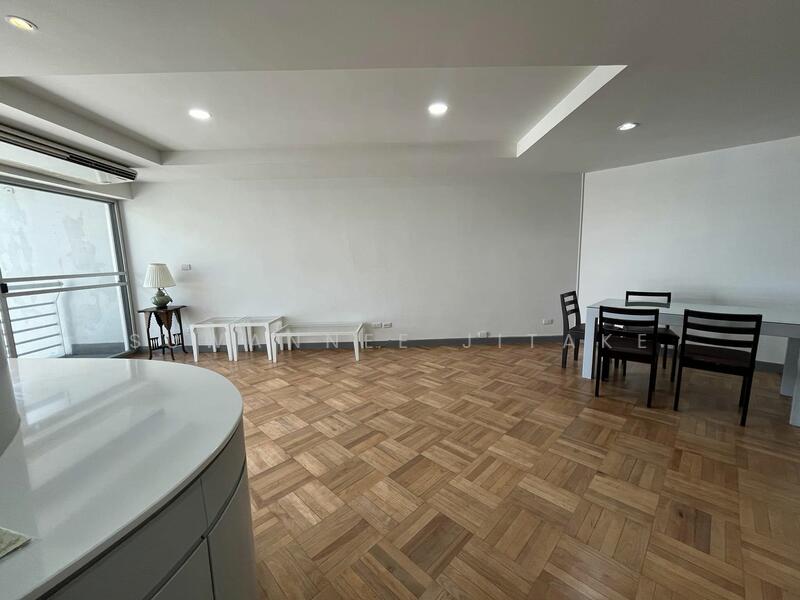 Bangkok Garden Apartment, Bangkok, 289 4 Naradhiwas Rajanakarindra 24 Alley, Chong Nonsi, Yan Nawa, Bangkok, 2 Bedrooms, 92 sqm, Condo For Sale, by Suwannee Jitake, 11697293 - DDproperty.com