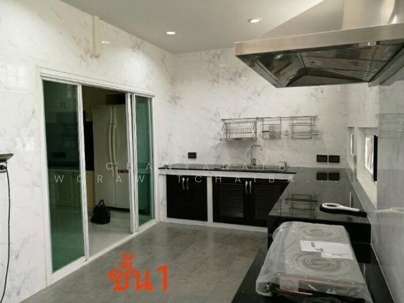 ให้เช่า - Baan Klang Krung Sathorn-Narathiwas : บ้านกลางกรุง สาทร-นราธิวาส, กรุงเทพ