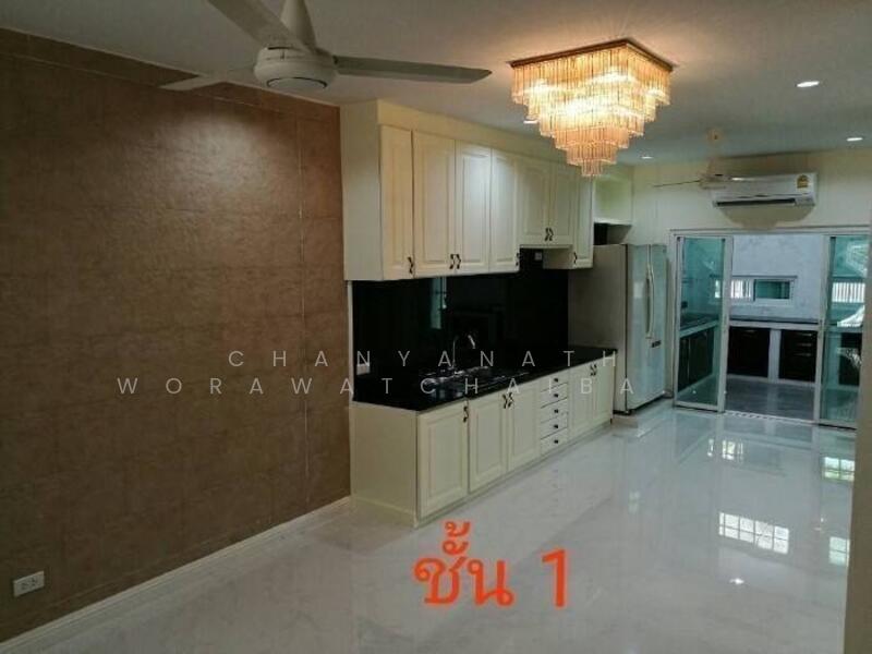 Baan Klang Krung Sathorn-Narathiwas, Bangkok, 599 Nonsi Road, Chong Nonsi, Yan Nawa, Bangkok, 3 Bedrooms, 300 sqm, Townhouse For Rent, by Chanyanath Worawatchaibaworn, 11697866 - DDproperty.com