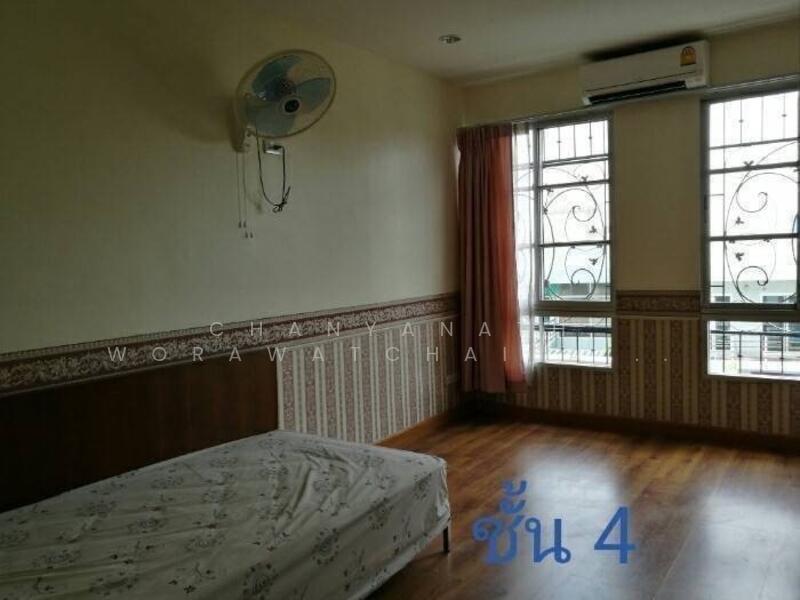 Baan Klang Krung Sathorn-Narathiwas, Bangkok, 599 Nonsi Road, Chong Nonsi, Yan Nawa, Bangkok, 3 Bedrooms, 300 sqm, Townhouse For Rent, by Chanyanath Worawatchaibaworn, 11697866 - DDproperty.com