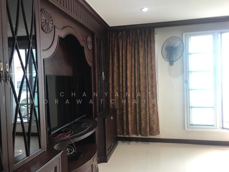 Baan Klang Krung Sathorn-Narathiwas, Bangkok, 599 Nonsi Road, Chong Nonsi, Yan Nawa, Bangkok, 3 Bedrooms, 300 sqm, Townhouse For Rent, by Chanyanath Worawatchaibaworn, 11697866 - DDproperty.com