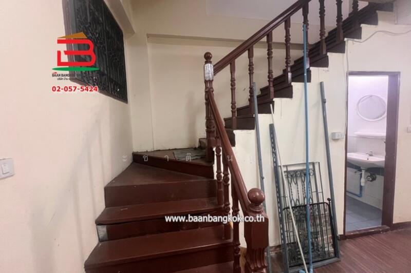 For Sale - อาคารพาณิชย์ หมู่บ้าน เค.ซี. 1 (ซอยหทัยราษฎร์ 39) เนื้อที่ 16 ตรว. ใกล้ร.ร.ขุมทองวิทยา เขตมีนบุรี, Bangkok