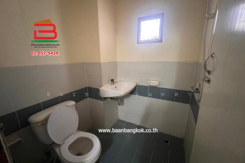 For Sale - อาคารพาณิชย์ หมู่บ้าน เค.ซี. 1 (ซอยหทัยราษฎร์ 39) เนื้อที่ 16 ตรว. ใกล้ร.ร.ขุมทองวิทยา เขตมีนบุรี, Bangkok