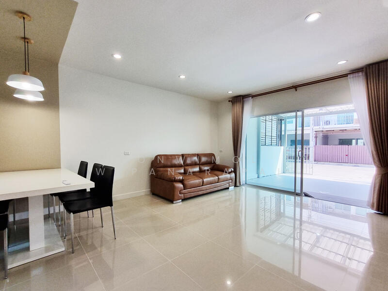 Villette Lite Pattanakarn, Bangkok, Soi Phatthanakan 38, Phatthanakan Road, Suan Luang, Suan Luang, Bangkok, 3 Bedrooms, 135 sqm, Townhouse For Sale, by Ponwimol Wipanarapai, 11699091 - DDproperty.com