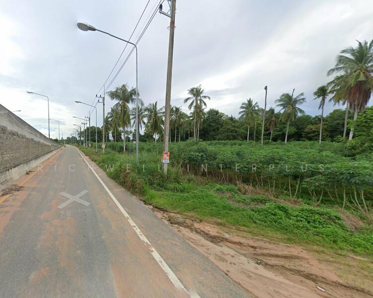 Land for sale in Huai Yai, Pattaya, area 2 rai, next to the entrance to Motorway, Chon Buri (Pattaya), Huai Yai, Bang Lamung (Pattaya), Chon Buri (Pattaya), , 4,527 sqm, Land For Sale, by RICHWELL INTERPLUS, 11699334 - DDproperty.com