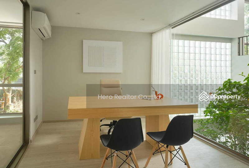 ขาย - For Sale Bangkok Home Office Ratchadaphisek Road BTS Ratchayothin Chatuchak BRE23335, กรุงเทพ
