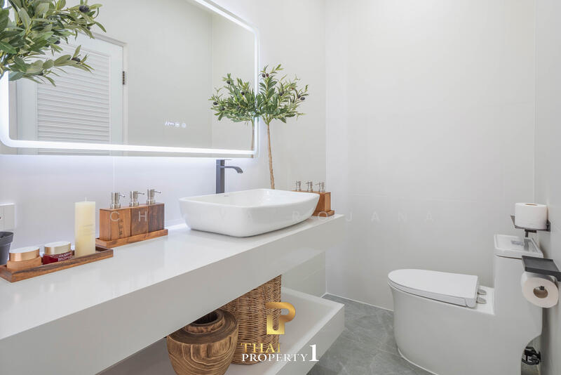 Srisuk Villa Pattaya, Chon Buri (Pattaya), Nong Pru, Bang Lamung (Pattaya), Chon Buri (Pattaya), 5 Bedrooms, 200 sqm, Villa For Sale, by Chanya Rojana, 11699805 - DDproperty.com