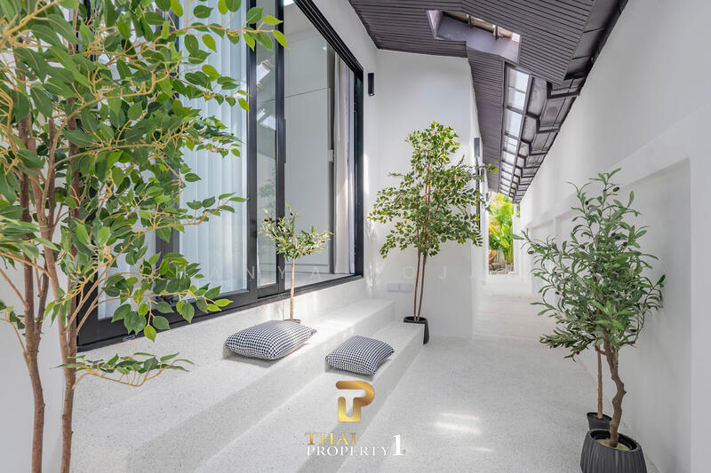 Srisuk Villa Pattaya, Chon Buri (Pattaya), Nong Pru, Bang Lamung (Pattaya), Chon Buri (Pattaya), 5 Bedrooms, 200 sqm, Villa For Sale, by Chanya Rojana, 11699805 - DDproperty.com