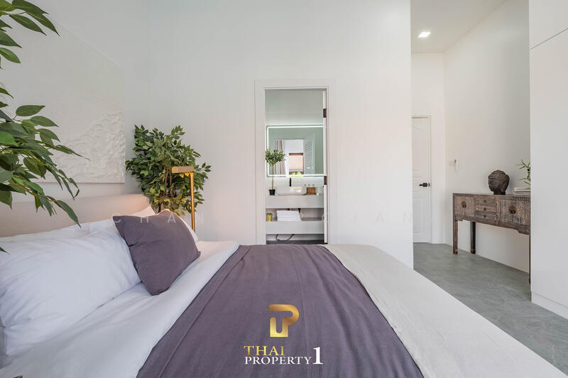 Srisuk Villa Pattaya, Chon Buri (Pattaya), Nong Pru, Bang Lamung (Pattaya), Chon Buri (Pattaya), 5 Bedrooms, 200 sqm, Villa For Sale, by Chanya Rojana, 11699805 - DDproperty.com