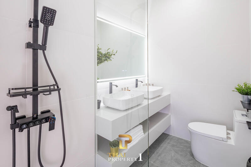 Srisuk Villa Pattaya, Chon Buri (Pattaya), Nong Pru, Bang Lamung (Pattaya), Chon Buri (Pattaya), 5 Bedrooms, 200 sqm, Villa For Sale, by Chanya Rojana, 11699805 - DDproperty.com